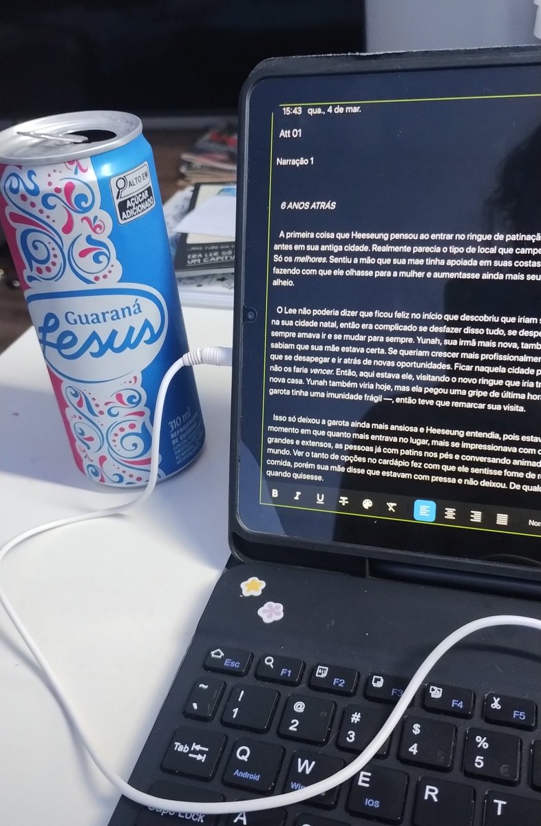 sosjkwy's tweet photo. não só de água, palavras e heejake vive uma escritora ((no caso eu kkkk

spoiler?...🫢 https://t.co/Ixc9mvky1J