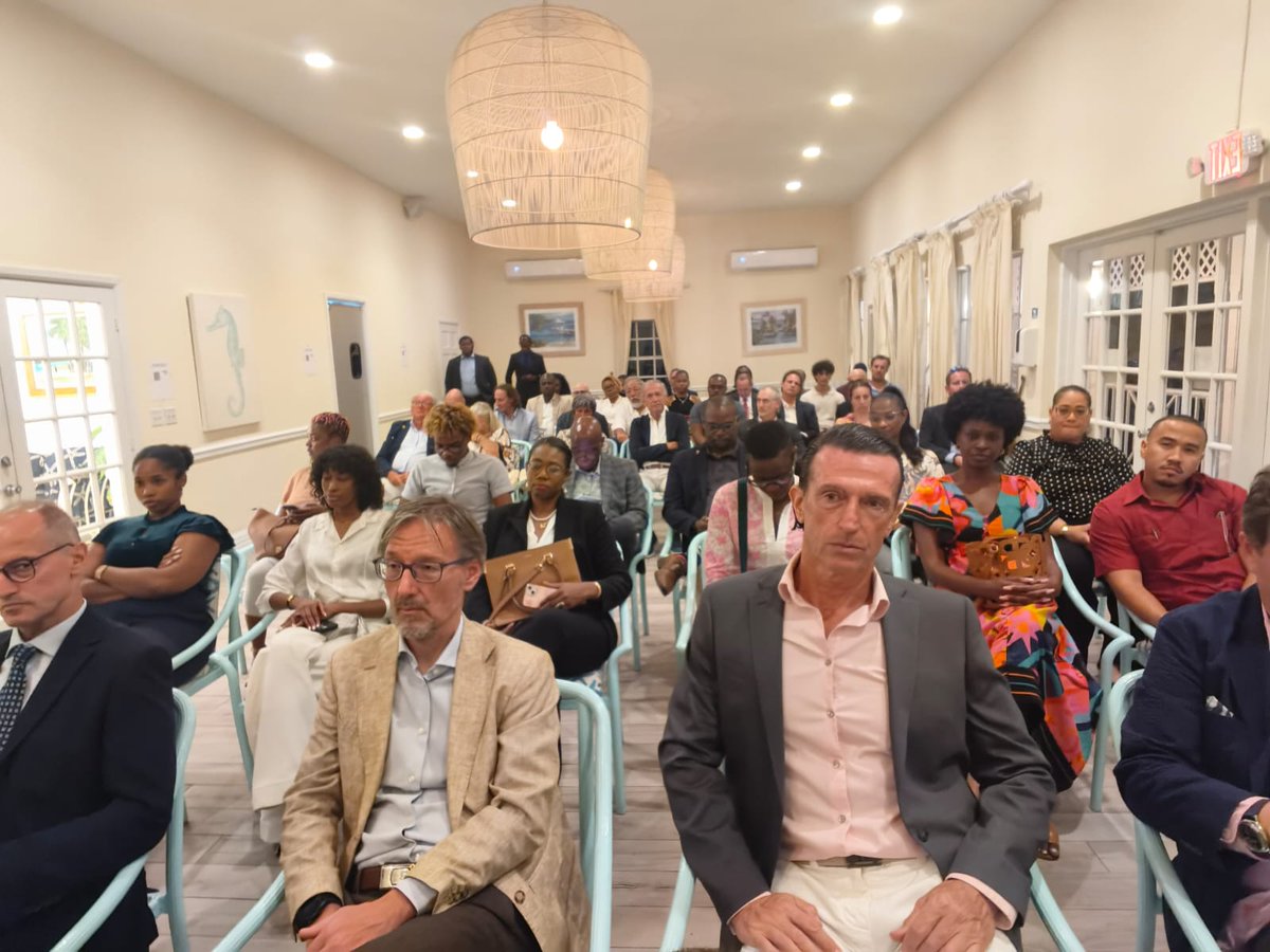 At the Bahamas Chamber of Commerce I stressed how my dual role as Ambassador to the US and to The Bahamas is a direct reflection of the rich economic reality of this region.
We must embrace a trilateral perspective. The Italy-US-Bahamas corridor can be a single economic bridge.