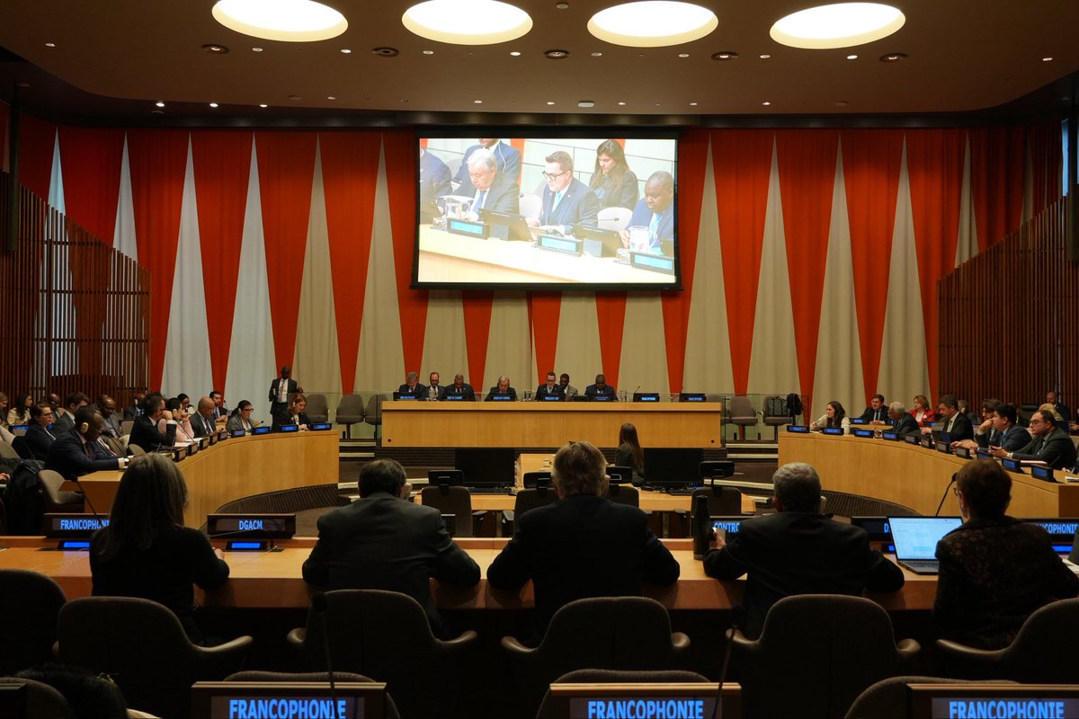 RPNY_OIF's tweet image. New York – 3 mars 2026 | Échange riche et franc avec le Secrétaire général des Nations Unies lors de la rencontre avec le Groupe des Ambassadeurs francophones (GAF) 🇺🇳

Le #multilinguisme a occupé une place centrale dans ce dialogue. Plus qu’une exigence institutionnelle, il