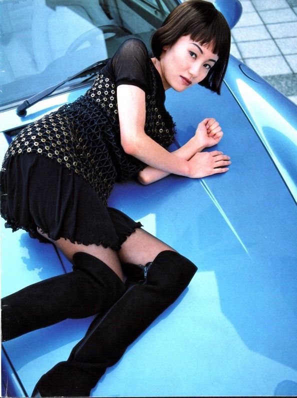 yatenkoulover's tweet photo. - first magical girl mangaka that was a woman
-won her first manga award at 17
- started writing in 1986
- has a degree in chemistry, worked as a pharmaceutical chemist while creating sailor moon 
And she’s gorgeous 

Naoko Takeuchi I love you sm https://t.co/gEo4xn8H8Q