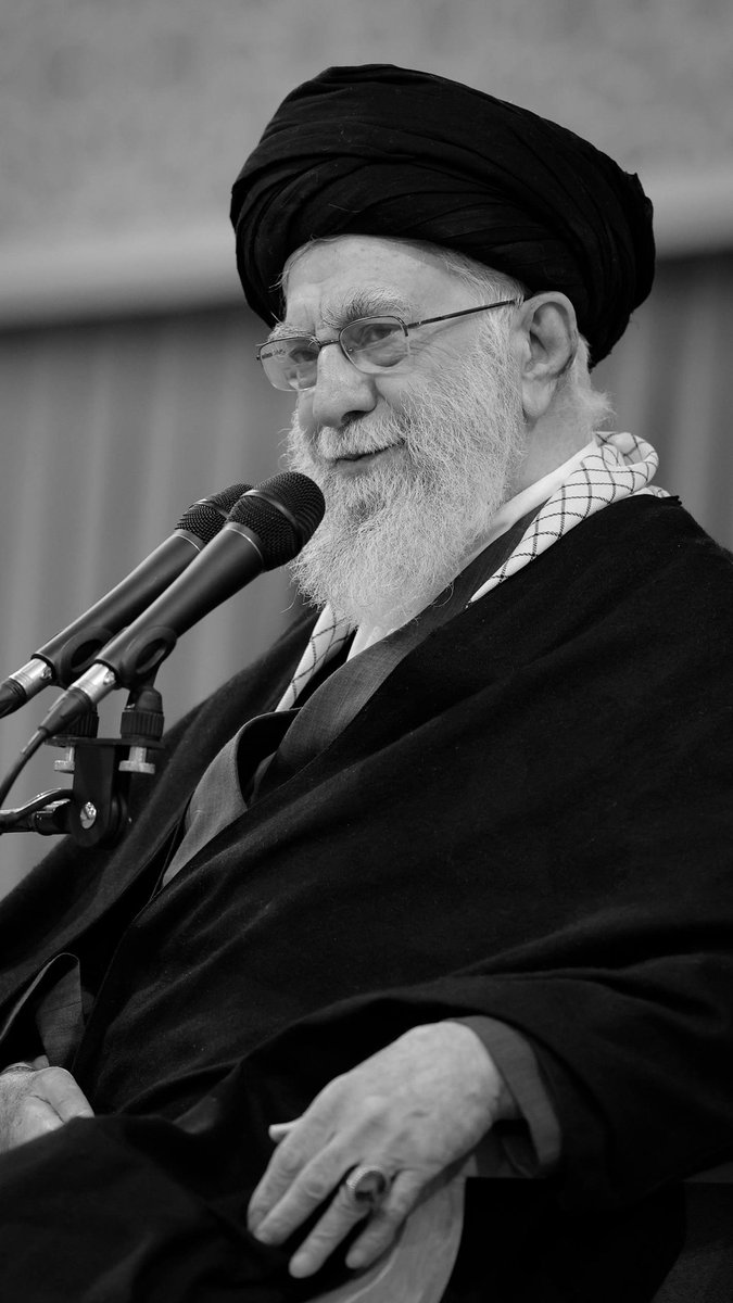 یه ایران تا ابد بی قرار و داغدار غم شماست💔
#لبیک_یا_خامنه_ای 
#تا_پای_جان_برای_ایران 
#خوزستان_همدل