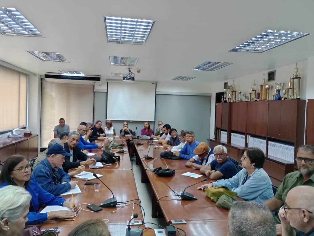 #AumentoSalarialYa tweet media