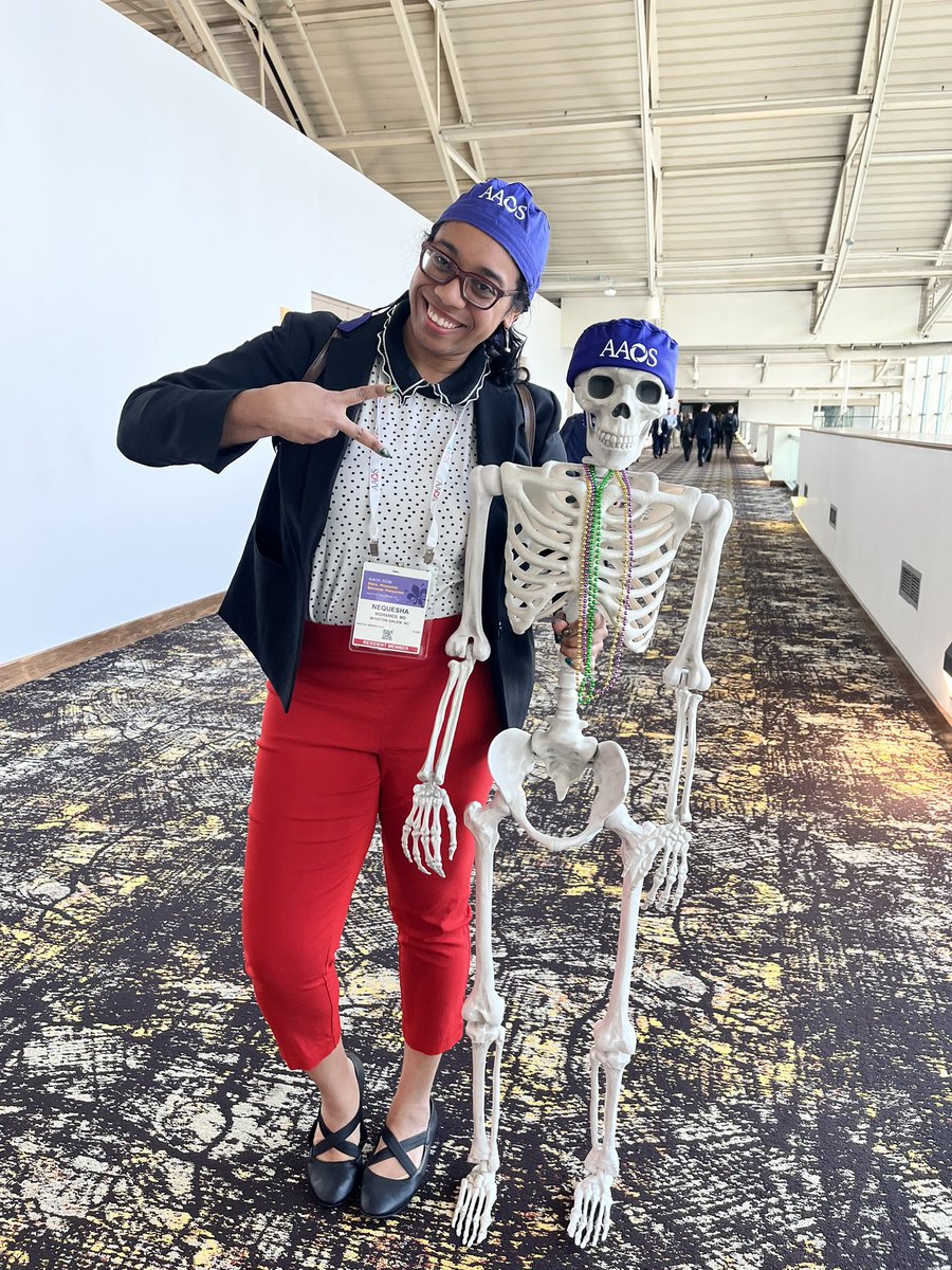 NequeshaSays's tweet photo. Found my buddy SkeleToni at @aaos_1! #twinning #neworleans #aaos #orthopaedics #gotyourback https://t.co/yzWtNEM7eX