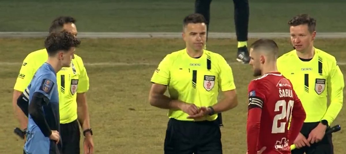 LV_futbols tweet media