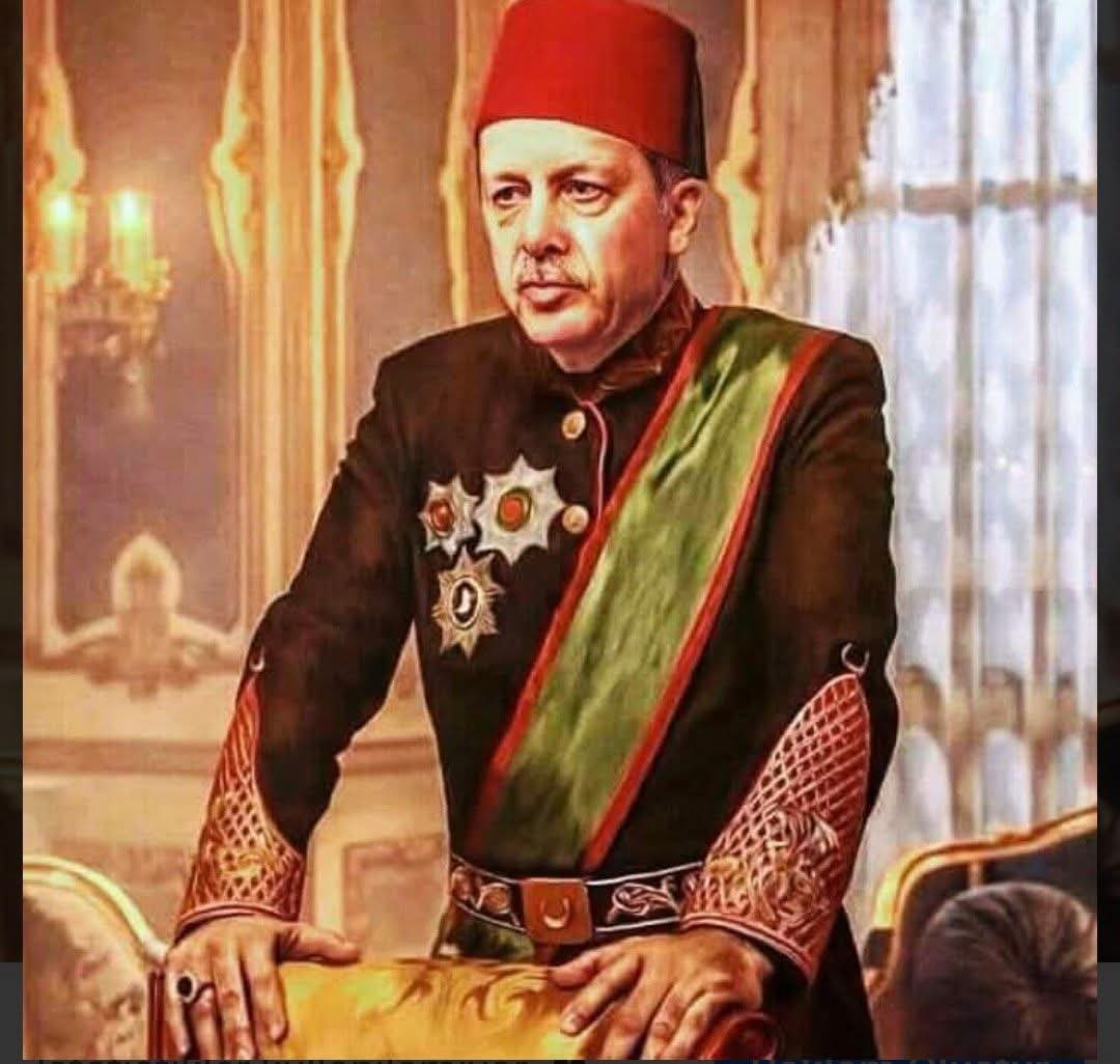 AslanbeyiMRT's tweet photo. "İHA mı yiyeceğiz"
"SİHA mı yiyeceğiz"
"Gemi mi yiyeceğiz"
"Füze karın doyurmuyor"
"KIZILELMA karın doyurmuyor"
"S 400 leri niye aldık"

!! Sinop'ta balıklar füzelerden korkuyor, açız aç diyen Samancılar !!

Şimdi etrafa bakarak anlıyormusunuz
Savunma Sanayine yapılan yatırımların
önceliğini ve önemini  Dimi.!!