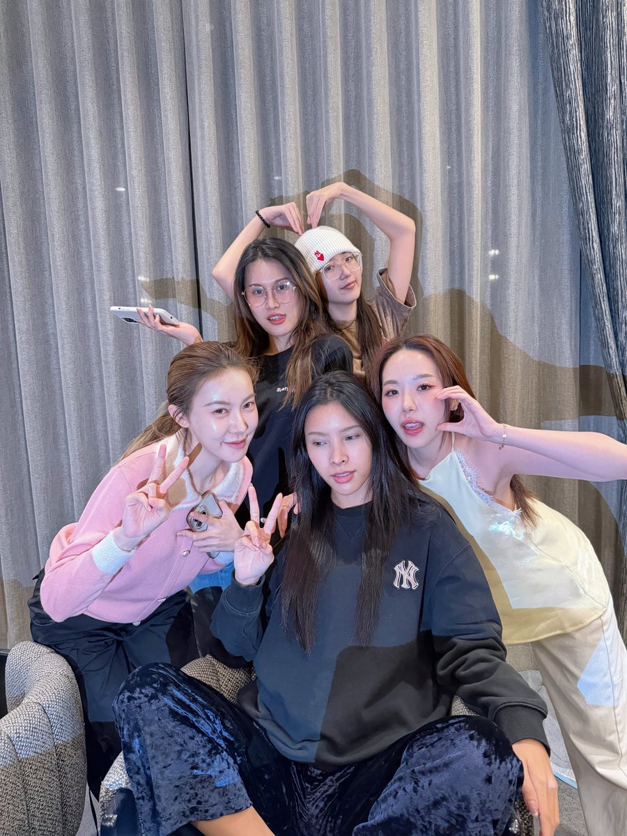 สภาพ ตี2 ตอนนี้ 🥱 

MY ONLY SUNSHINE EP2
#ตะวันระฟ้าEP2