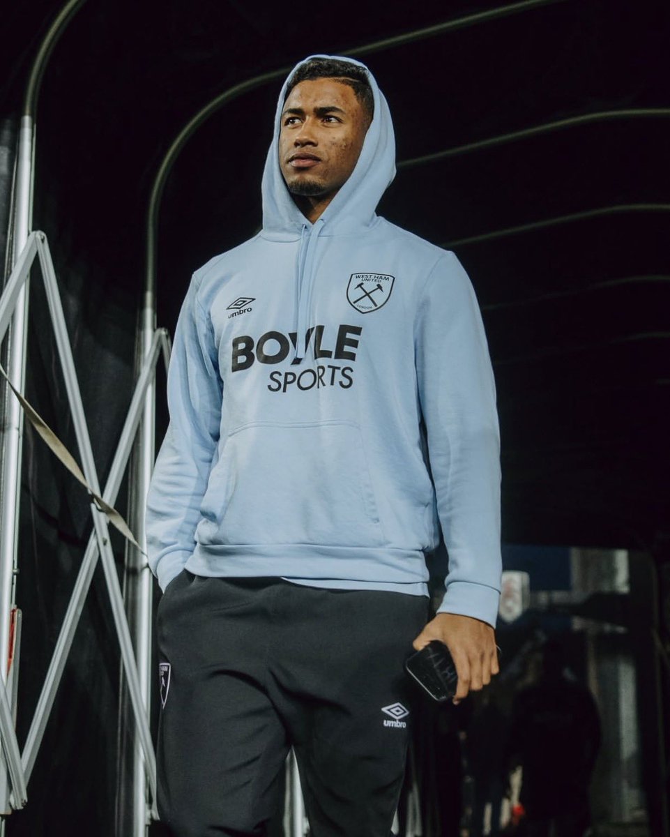 Sin tanto ruido, sin tantas fotos. Haciendo su trabajo y ganándose la confianza día a día. Pase lo que pase Keiber Lamadrid está escribiendo historia grande para el fútbol venezolano. Su propia historia. 🇻🇪