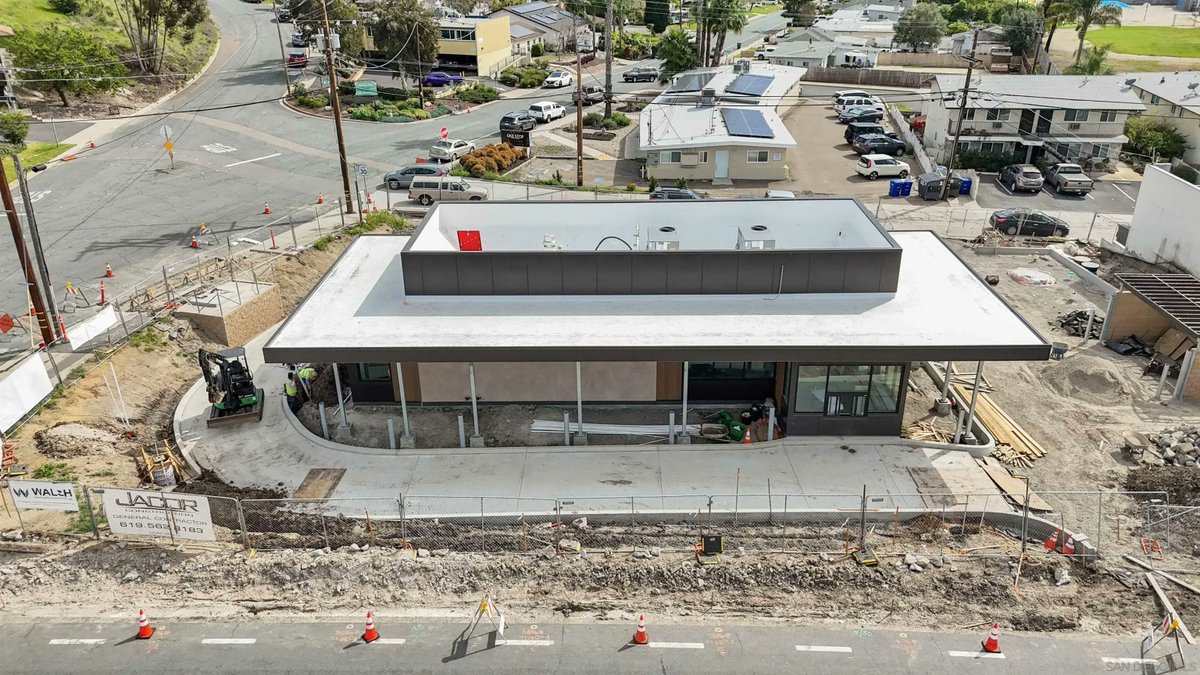 RealtorVinceC's tweet photo. 2201 Fletcher Pkwy, El Cajon, CA, 92020
0 bed | 1 bath
Active | 4800000
https://t.co/iC8dmu3SBM
Introducing an exceptional investment opportunity in El Cajon, California - STARBUCKS GROUND LEASE located at 2201 Fletcher Parkway, El Cajon, CA 92020. Priced at $4,800,000 with a... https://t.co/eI2zpg4Jq8