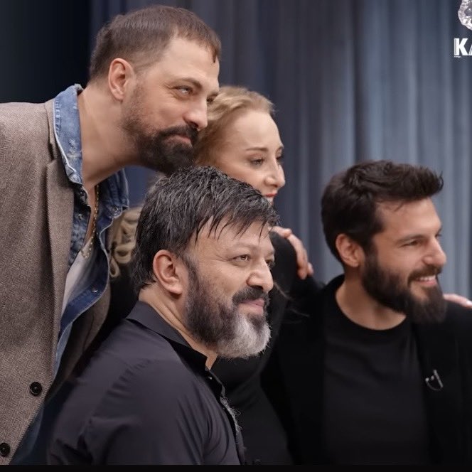 When the speaker Saidthat She sweater that  it was the funniest trio she received 
#SerkanÇayoğlu💥
#ErtanSaban #SerhatKilic
👏🏻🤣👏🏻
#MehmedFetihlerSultanı ⚔️