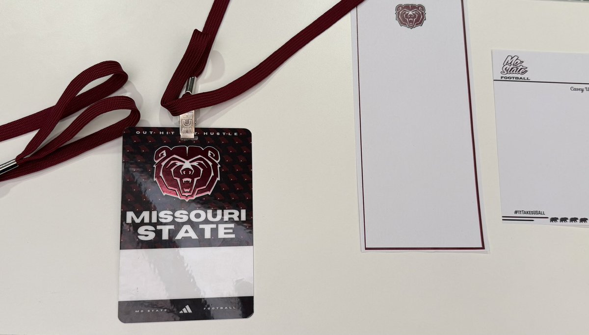 ericlandreth1's tweet photo. Exciting time to be a BEAR! @MoStateFootball https://t.co/8EoyZj6GeF