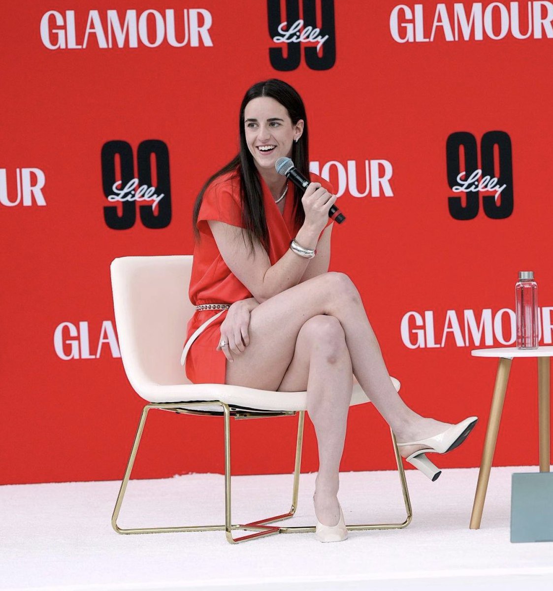 Leg453's tweet photo. Caitlin Clark.  I would enjoy those legs. https://t.co/VfOmZ2eduq