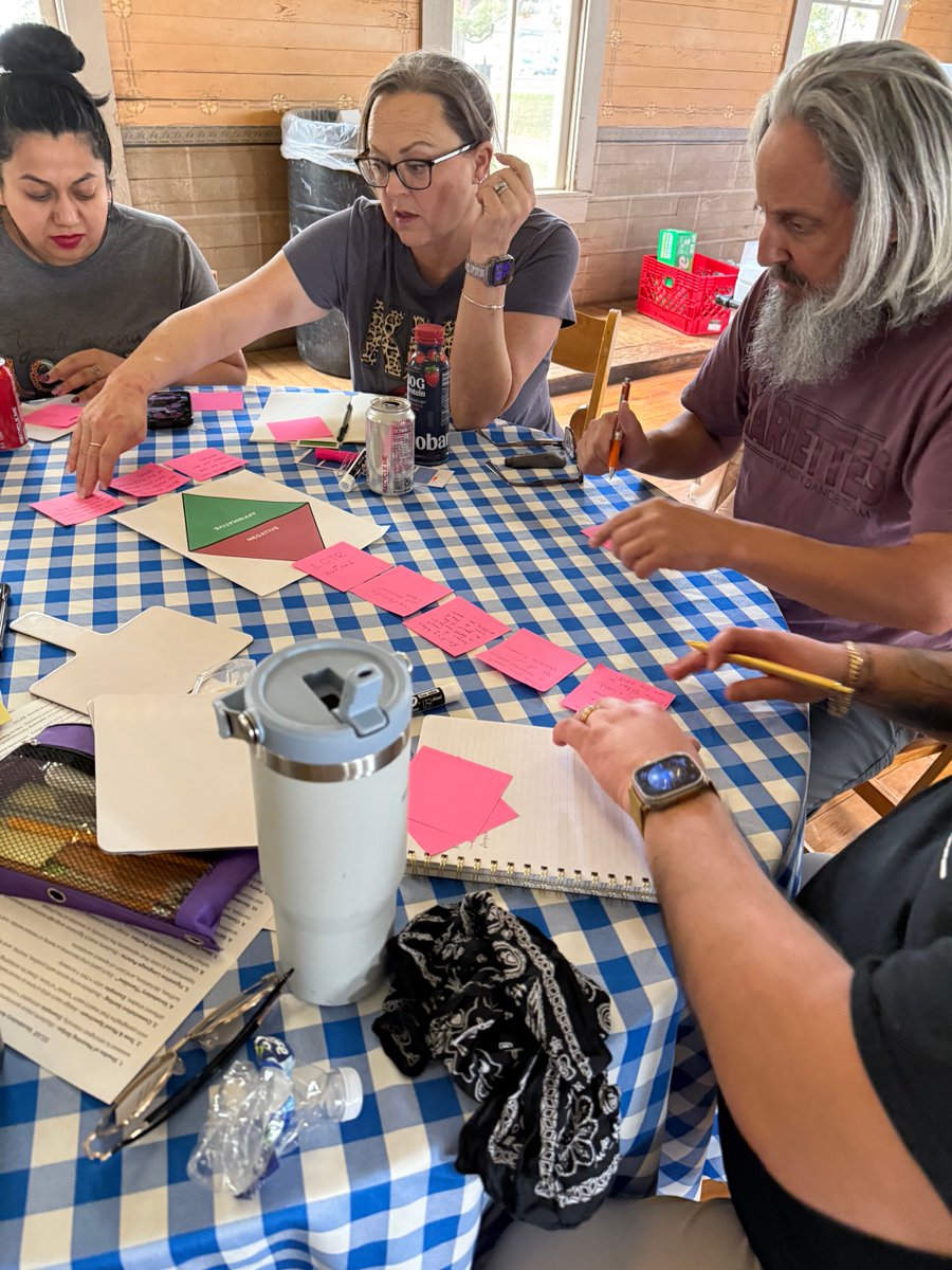 ReadingRamblings tweet media