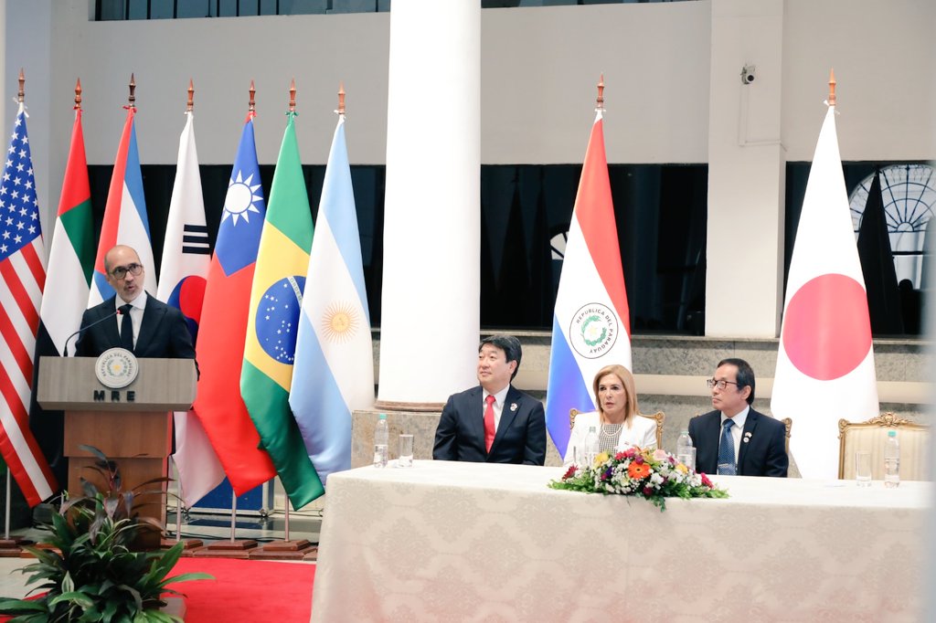 mreparaguay's tweet photo. Presentan agenda oficial por los 90 años de la inmigración japonesa al Paraguay.

➡️ https://t.co/r9ZDOfmFI4 https://t.co/hqXT9Adstn