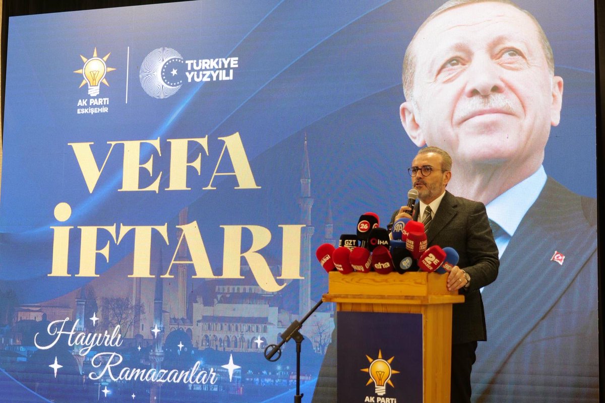 hcizmelioglu's tweet photo. AK Parti Eskişehir İl Başkanlığımız tarafından düzenlenen Teşkilat Vefa İftarı’nda, geçmişten bugüne partimize emek veren teşkilat mensuplarımızla aynı sofrada buluştuk. 

Bu anlamlı buluşmada emeği olan Teşkilatımıza ve gönül soframızı paylaşan tüm dava arkadaşlarımıza teşekkür ediyorum.