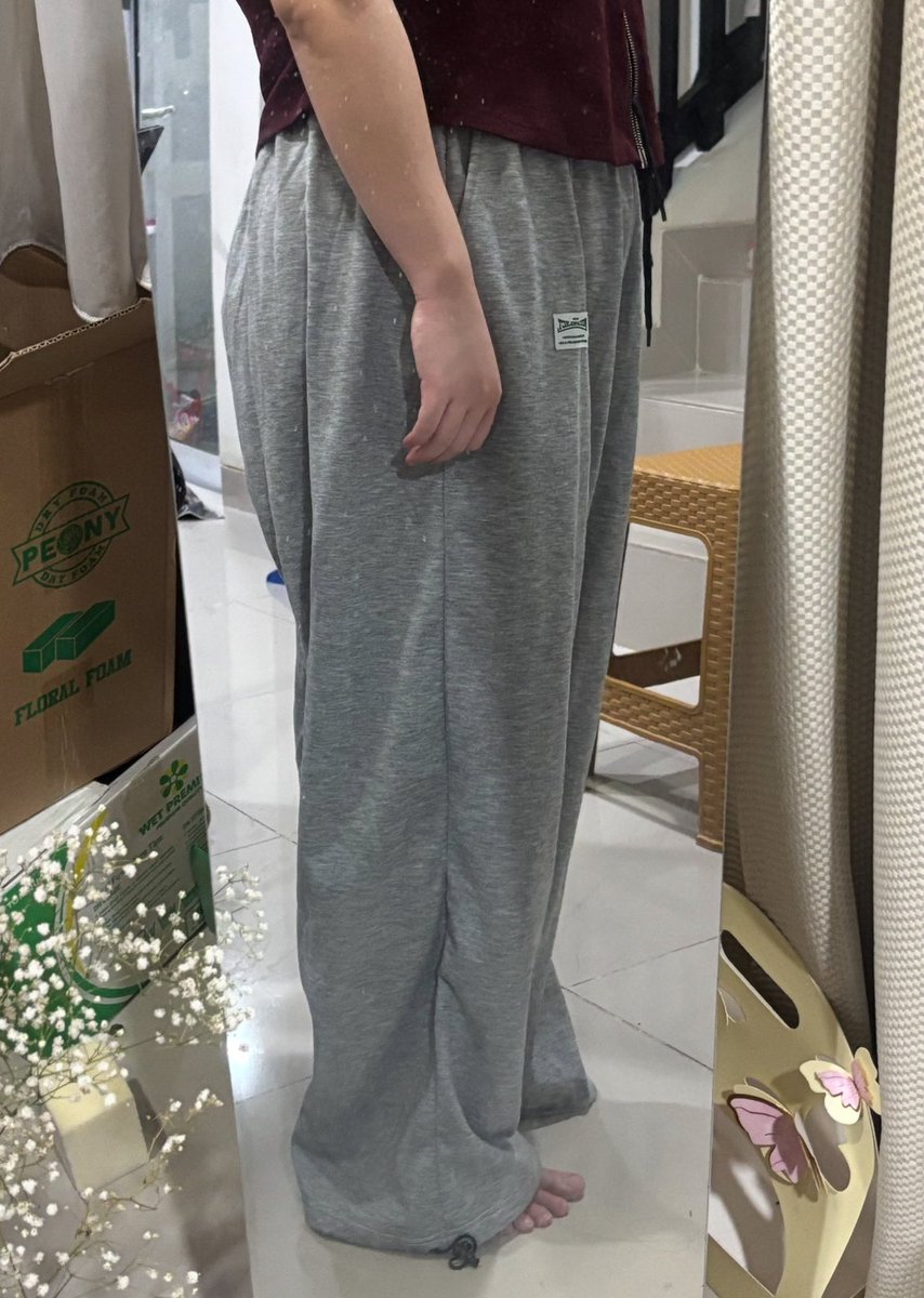 cicongven's tweet photo. Jual rugi baggy sweatpants size XL, unisex, BRAND NEW.

salah beli ukurann, 60k ajaa https://t.co/M1Uf9PWXD0