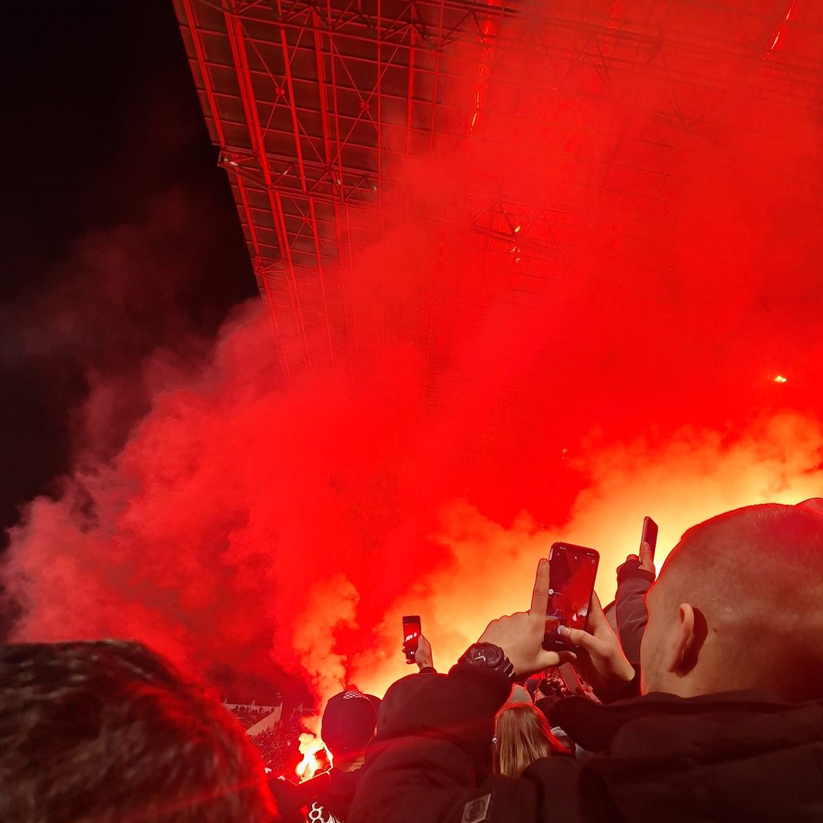 HAMalinowski's tweet photo. Zawisza! 💪
#stspucharpolski https://t.co/P0LAaZOakV