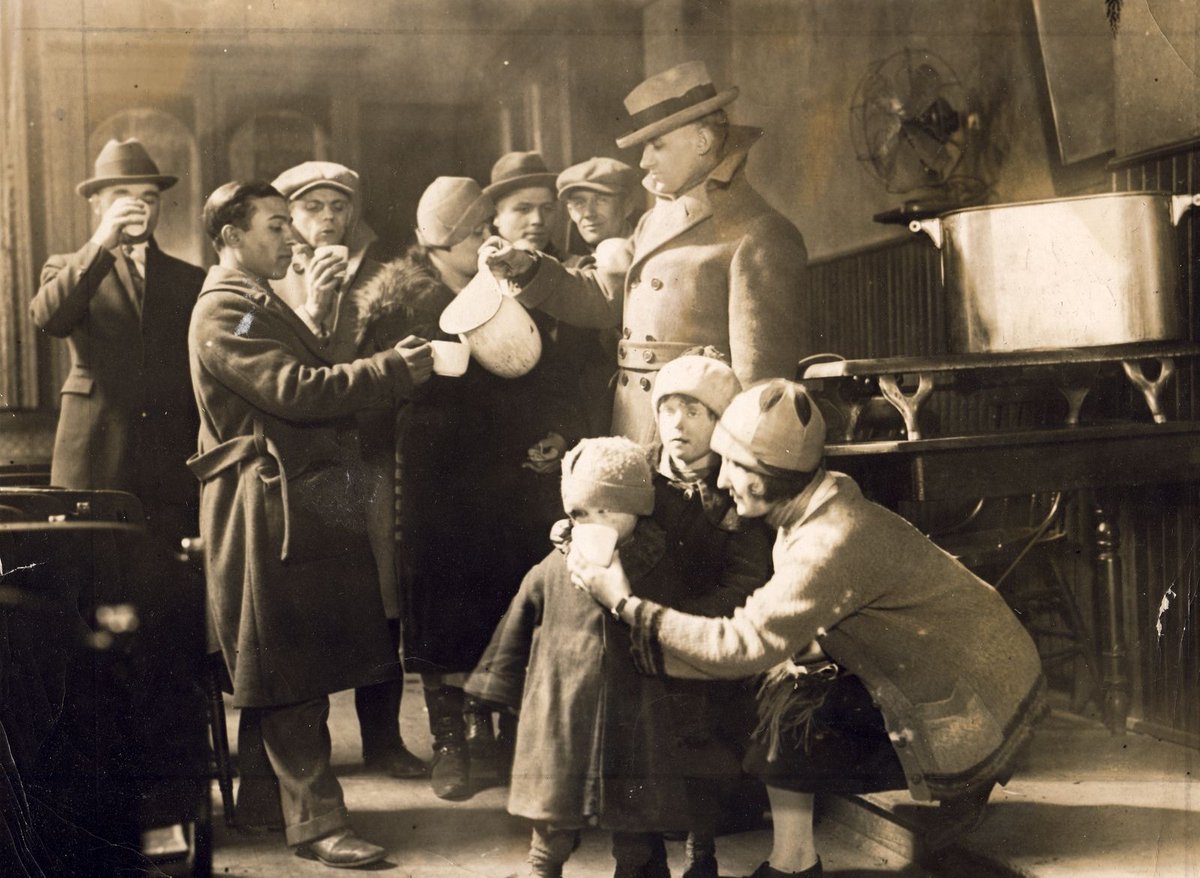 100YearsAgoNews tweet media