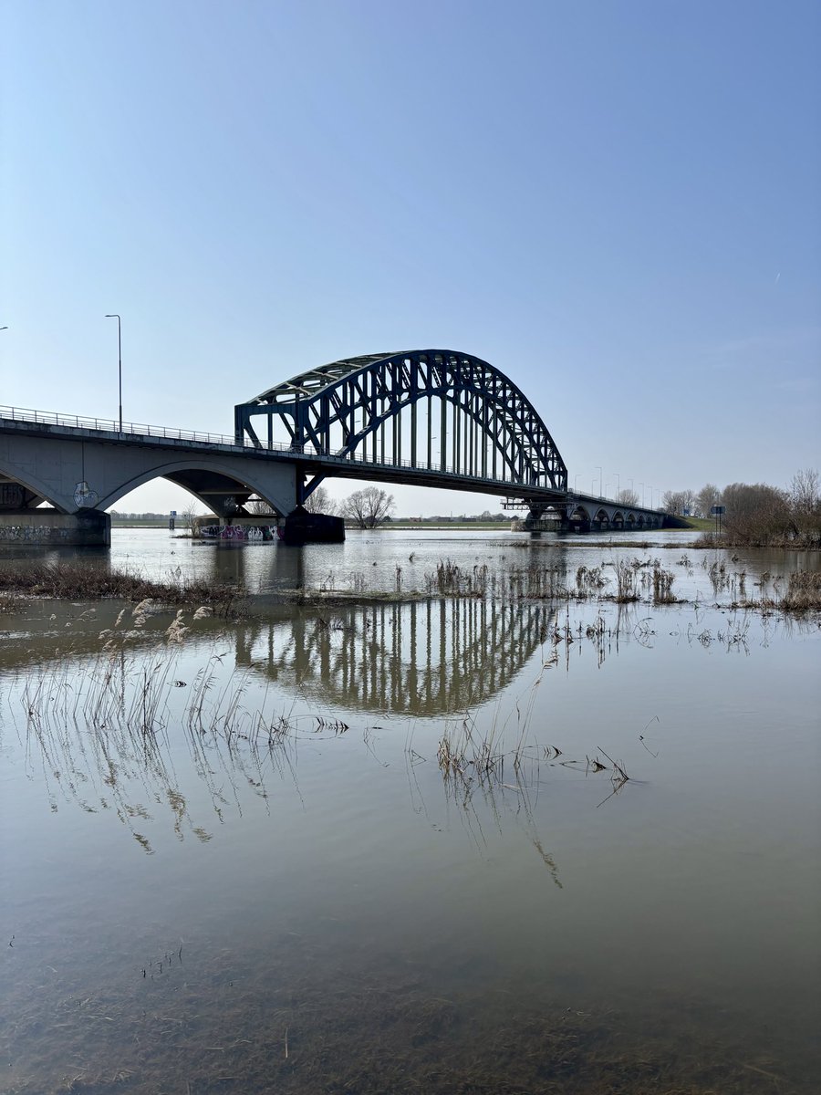 MichielBilstra's tweet photo. Het was een mooie dag om een stukje te fietsen. #IJssel #Zwolle #Zalk https://t.co/5ZDl8Jw7Xu