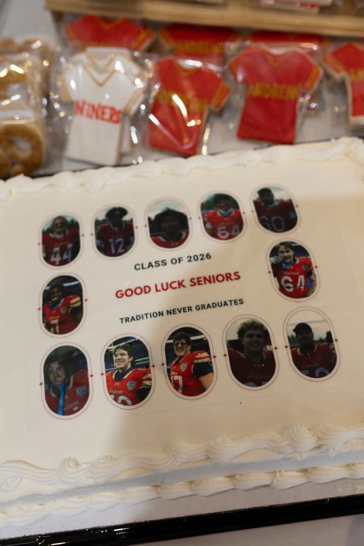 Over the weekend, we celebrated our 2025 season with our team banquet! Thank you to Innsbrook Country Club for hosting and a BIG thanks to our parents, staff, and Athletic Trainers for another great year! #TraditionNeverGraduates