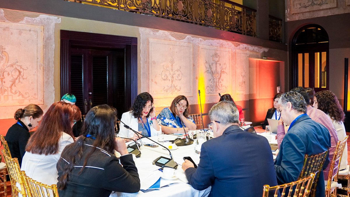 SDG16Plus's tweet photo. 🚨 ¡Ahora mismo desde Panamá! 🇵🇦

Estamos en directo con la sesión técnica: «Impulso regional para la Convención Iberoamericana sobre Acceso a Justicia».

Esta reunión con organizaciones de la sociedad civil tiene como objetivo sentar las bases para la elaboración de un documento que promueva y posicione la Convención Iberoamericana sobre Acceso a Justicia. 🌍

💡 Organizado por la Alianza Iberoamericana para el Acceso a la Justicia (#IBA), @SDG16Plus, @PNUDLAC, @TheWJP, @ComjibOficial, @OCDE y @GrassrootsJN, y presentado por @mingobpma.

#ODSs #ODS16 #ODS16Plus #AlianzaIberoamericana