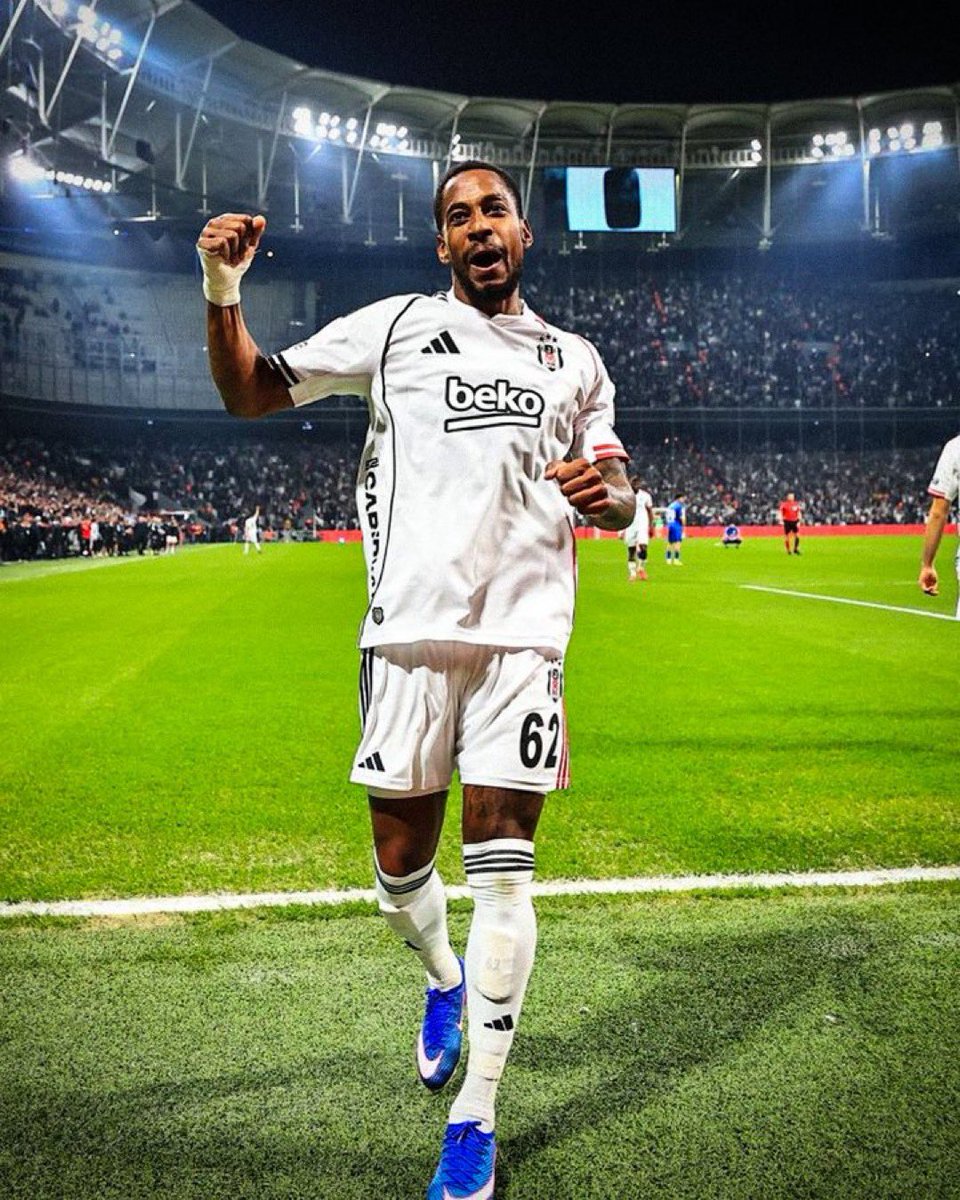 NoirBlancAsk's tweet image. Arkadaslar sizce Amir Murillo  Beşiktaş’ın en iyi sağ beklerinden biri olabilir mi?

#BJKvÇRS
