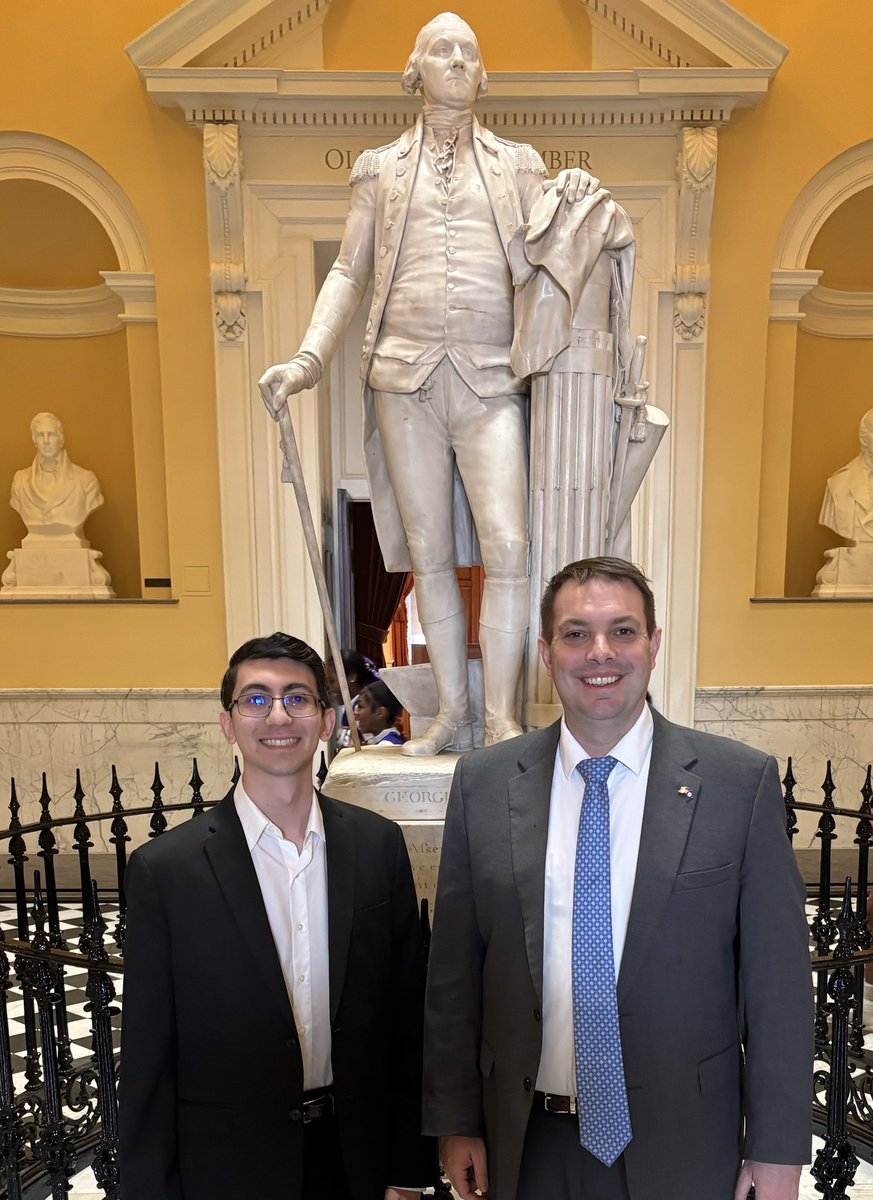 DRSuetterlein's tweet photo. Our friend @MikeWalsh_VA was back at the Capitol today. Michael did a great job helping citizens in the Virginia Senate office in 2020-2022. This Spring he is working in the Roanoke Valley to stop the exteme gerrymander. https://t.co/mW8G6ds0sQ