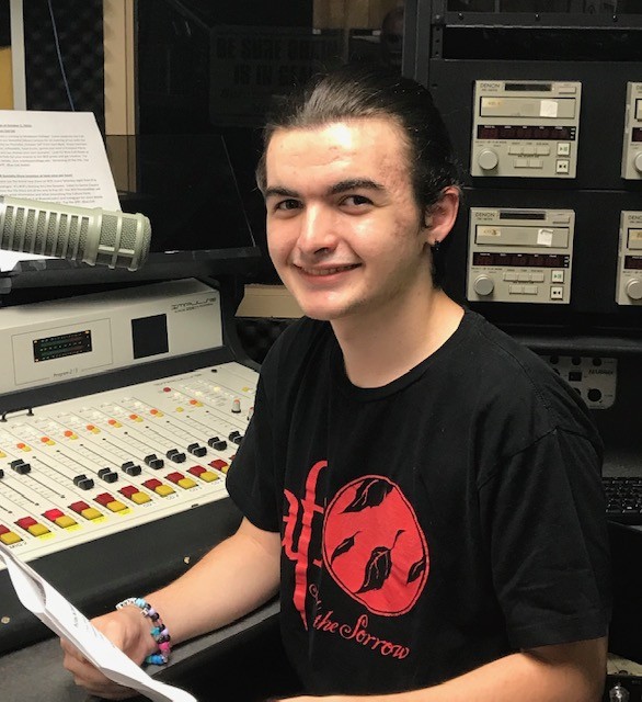 BlueColtRadio1's tweet photo. Listen to Kevin on BCR streaming now.  Download our listen live APP to stream Blue Colt Radio! https://t.co/dBjzUa92au