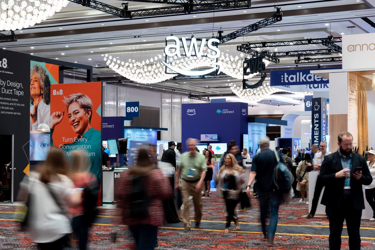 Customer Contact Week tweet media