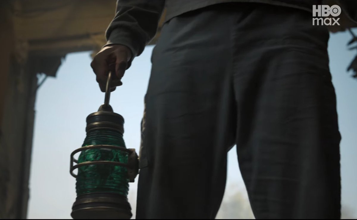 DiscussingFilm's tweet photo. A lantern in ‘LANTERNS’. https://t.co/bO09Hkhgn3