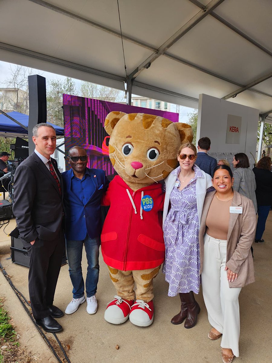 Harold Simmons Park tweet media