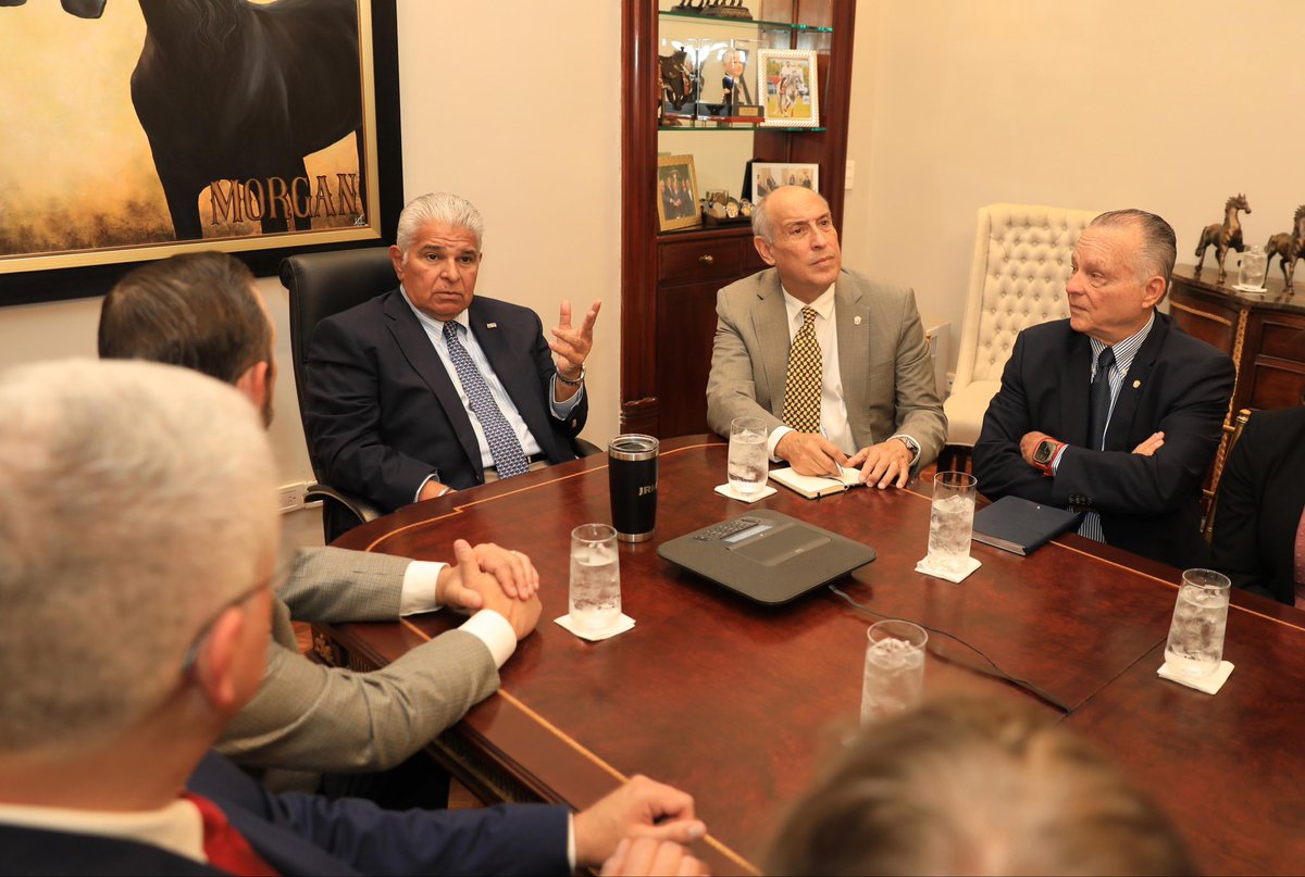 Astrid Salazar tweet media