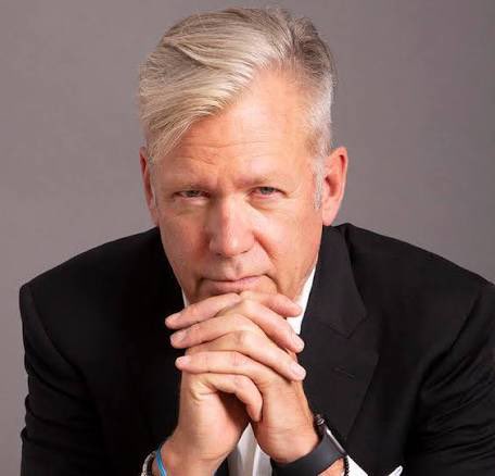 design_fiesty's tweet photo. Another celebrity who isn’t on the epstein list: https://t.co/KQetNWRjHj