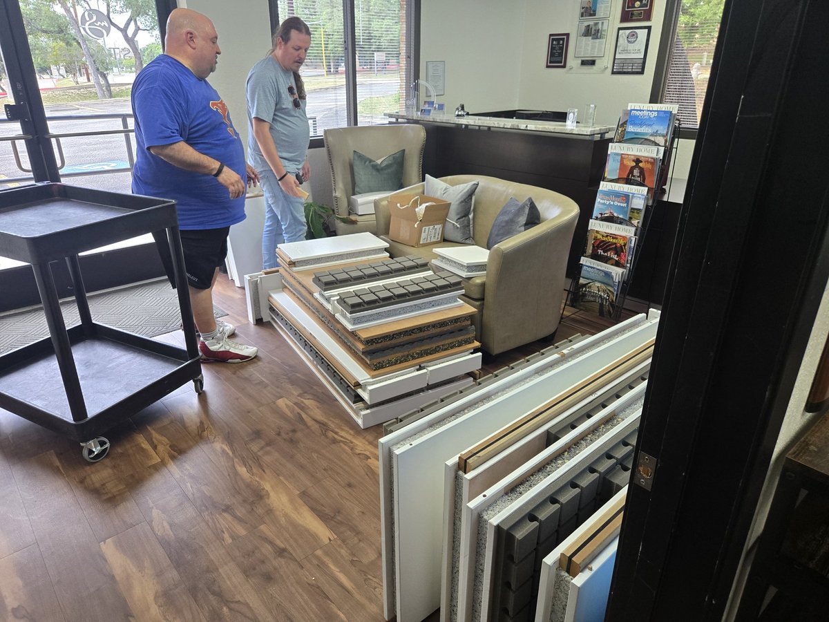 Nicholas D. Markgraf tweet media