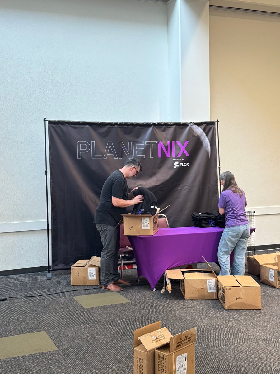 Planet Nix tweet media