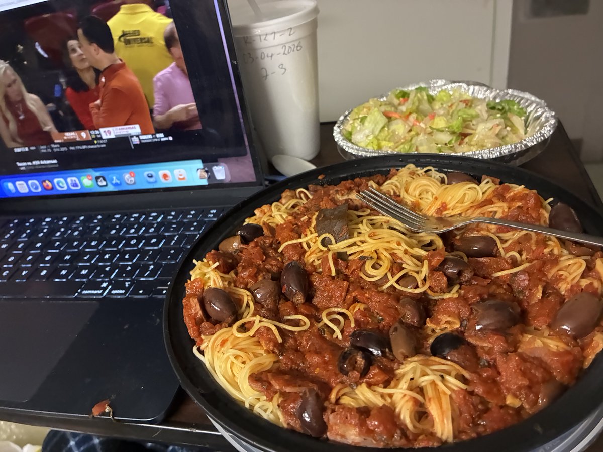 petegenovese's tweet photo. Just because you’re in rehab doesn’t mean you can’t eat well. Angel hair in pomodoro sauce, Tuccillo’s Tomato Pies, Mystic Island. Homemade bread and cherry pie. It’s all pretty damn good. No, I’m not home yet. It’s only been three months😊 https://t.co/Ay0Zv6PbC9