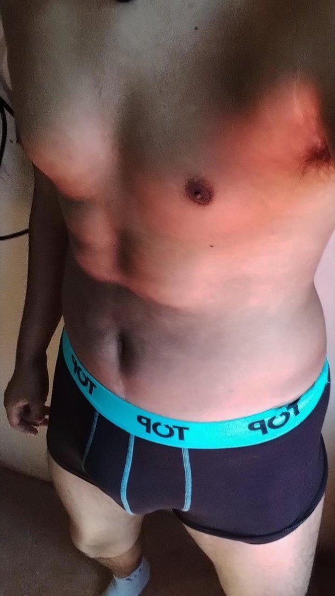 Nvitare's tweet photo. Quien me lo quita? 😮‍💨

#gaychile #twink #gayviña #gayhot #chilehot #chilegay https://t.co/fvFHwnWwRL