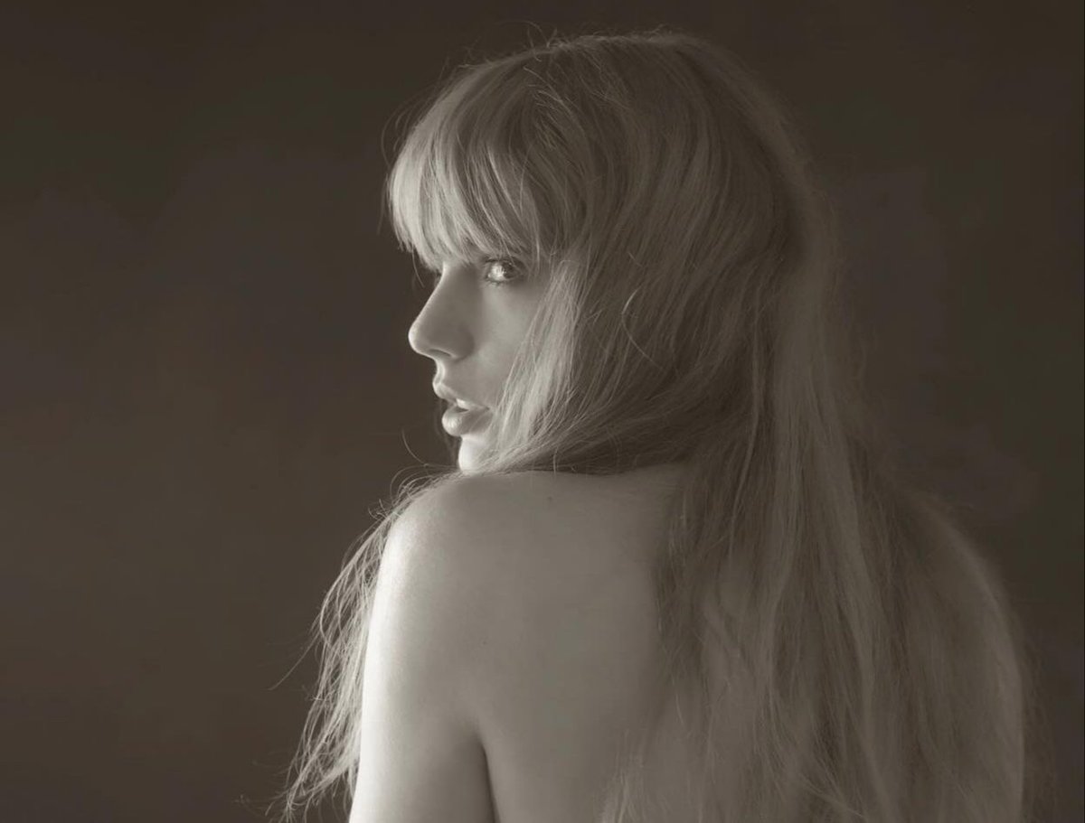 TheSwiftSociety's tweet photo. 🏆 | “The Totured Poets Department” by Taylor Swift has surpassed 9.5 Billion streams on Spotify. https://t.co/mCLGQLwUWZ