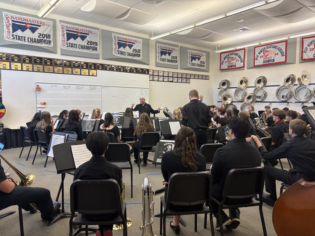 Mead HS Bands tweet media