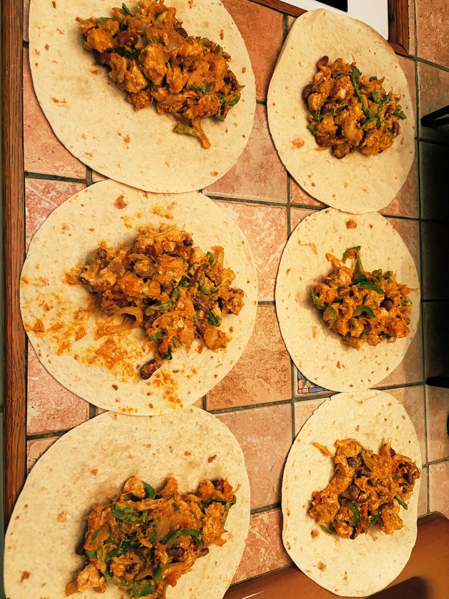 Pro Team tweet media