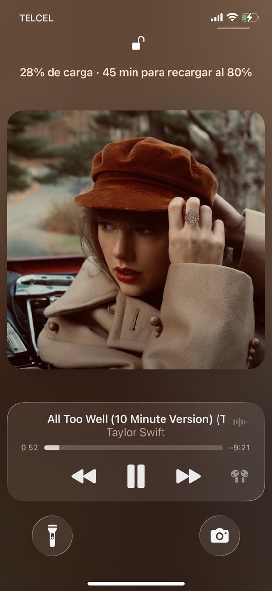 danna2G4's tweet photo. te amo canción aunq m des la deprimida de mi vida cada q te escucho https://t.co/Ws9P25hu1L