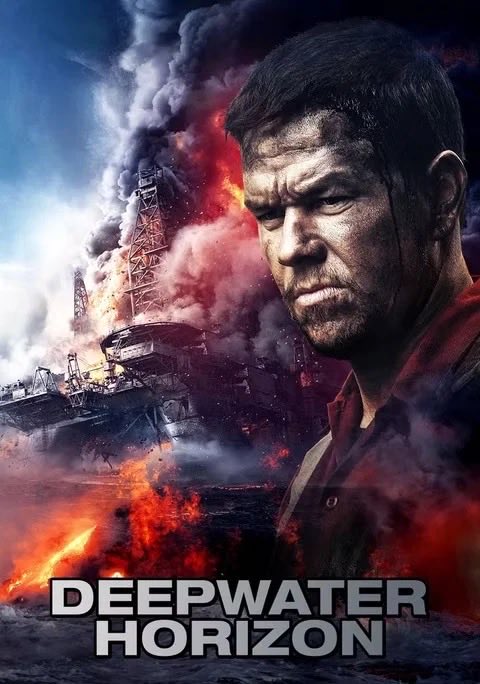 abnermsousa's tweet photo. Horizonte Profundo (Deepwater Horizon, 2016), o filme de desastre estrelado por Mark Wahlberg e baseado na explosão real da plataforma de petróleo no Golfo do México em 2010, acabou de chegar ao catálogo da Netflix — e curiosamente está encontrando um novo público quase 10 anos depois do seu lançamento nos cinemas. 

O filme acompanha um grupo de trabalhadores presos na plataforma após uma falha catastrófica provocar uma enorme explosão e transformar o local em um verdadeiro inferno de fogo e metal retorcido. A história segue principalmente Mike Williams (Wahlberg) e seus colegas tentando sobreviver em meio ao caos enquanto tudo ao redor desmorona. 

Apesar de ter recebido boas críticas na época, além de duas indicações ao Oscar (Edição de Som e Efeitos Visuais), Horizonte Profundo acabou sendo considerado um fracasso de bilheteria. 

Com um orçamento estimado em cerca de US$110 milhões, o filme arrecadou pouco mais de US$120 milhões no mundo todo, o que não foi suficiente para compensar os custos de produção e marketing. Ainda assim, o filme sempre teve uma recepção bem sólida do público — hoje mantém 82% de aprovação no Rotten Tomatoes — e muita gente o considera um thriller de desastre eficiente, daqueles que seguram a tensão do começo ao fim. 

Agora, com a chegada ao streaming, Horizonte Profundo parece finalmente estar ganhando uma segunda vida, aparecendo rapidamente entre os filmes mais assistidos da Netflix nos EUA. É mais um daqueles casos curiosos de filmes que não encontraram o público nos cinemas, mas acabam sendo redescobertos anos depois nas plataformas.