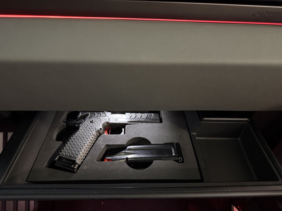 CyberBeast 📐 Mode tweet media