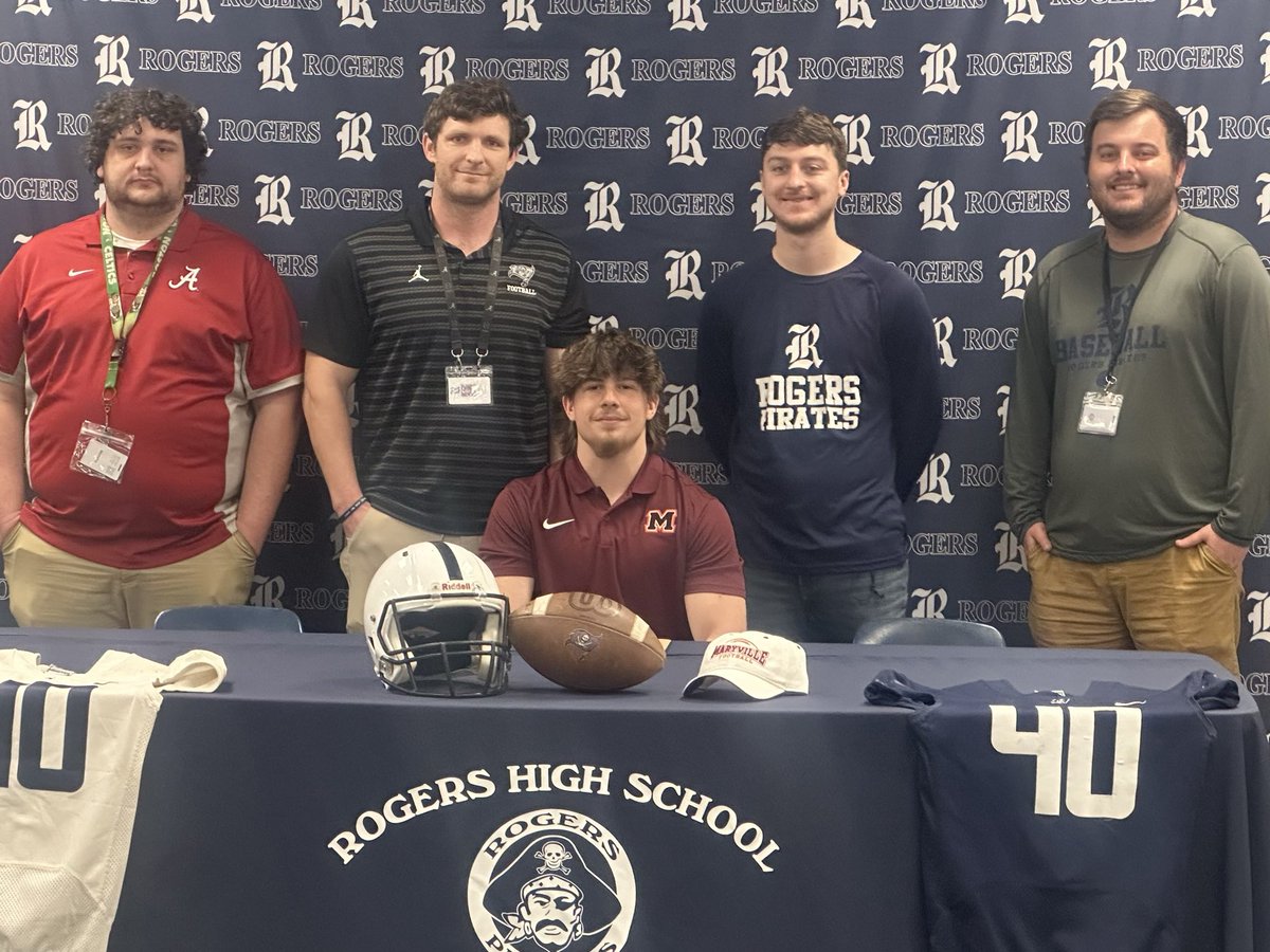 Rogers Pirate Football tweet media