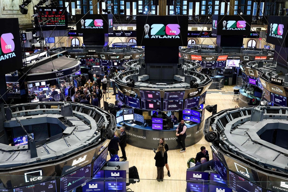 fondospy's tweet photo. La emisión fue organizada por J.P. Morgan y Bank of America.
Hubo sobredemanda de 1,5 veces, lo que significa que inversionistas ofrecieron casi USD 500 millones para comprar los bonos, aunque solo se colocaron USD 350 millones. https://t.co/c8UEQen1yZ