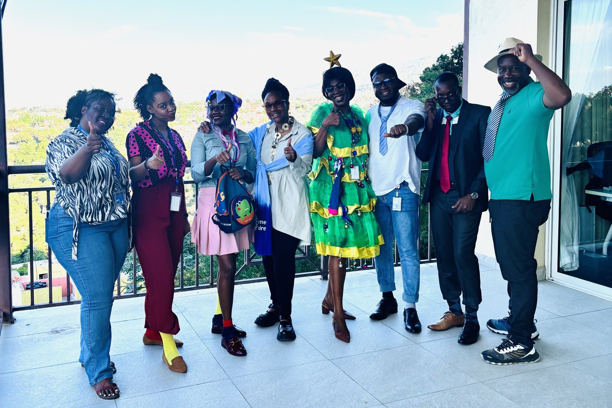 WanjaKaaria's tweet image. Staff wellness matters! 🥰💃🏾💪🏾

We lightened the mood in the office with a 🤡 Clowning Day, led by our amazing #SupplyChain team at @WFP_Haiti!

Because when we #WorkHard, we also #PlayHard 💃🏾🎉🥳