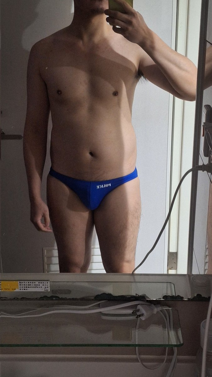 淫行襯衫三角 tweet media