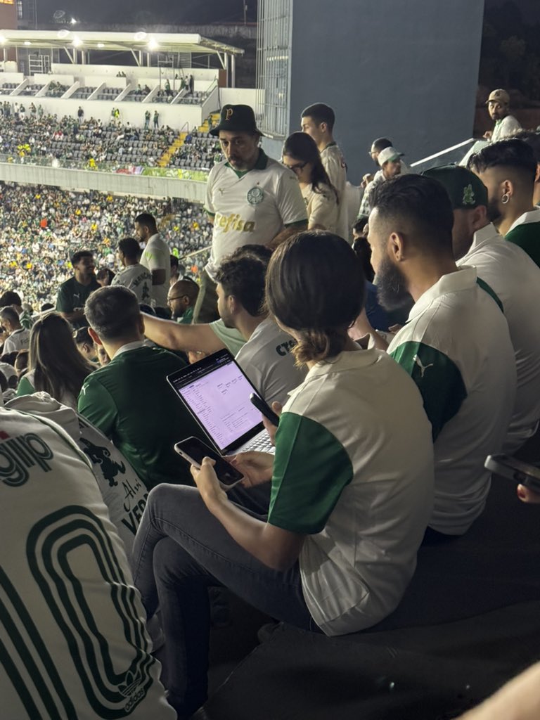 midiasep's tweet photo. Final em Barueri, quarta-feira, 20h… Ainda bem que existe o home office! https://t.co/50k8xQNC62