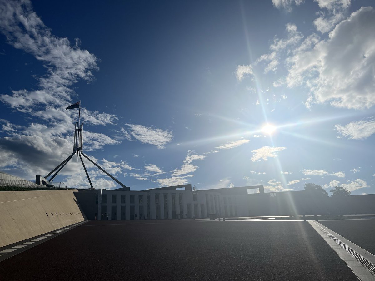 ausEE Inc. tweet media