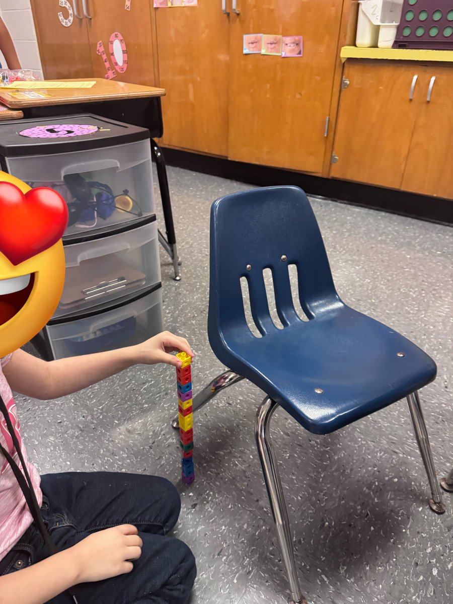 MissPresley17's tweet photo. On Wednesdays, we measure!— We loved measuring different classroom objects with non-standard units in our collaborative groups!
#PISDMathChat https://t.co/iTh1fA24W3