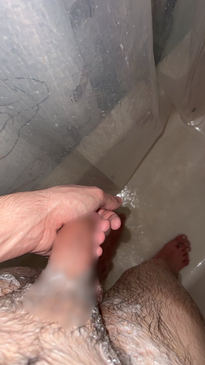 Atlas7147's tweet photo. Happy Wet Wednesday
#nsfw #wetwednesday #showercontent #sellingnudes #contentcreator https://t.co/3vkqR6FCyB